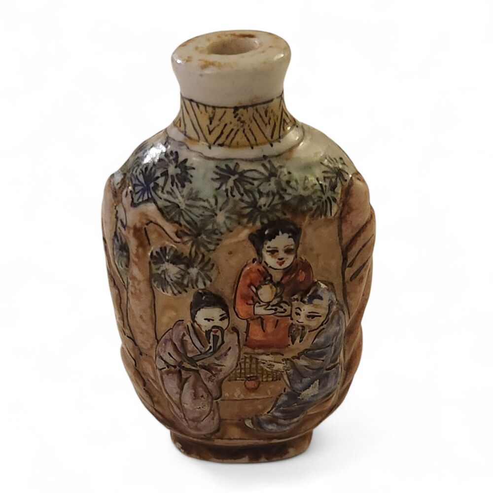 Antique Chinese Snuff Bottle Hand-Painted Figural Scene 2.25” Qing–Republic